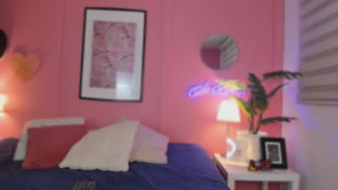 Aleja online show from November 2025 05:41:02 AM