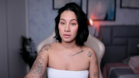 brisa  s online show from April 2026 10:25:02 PM