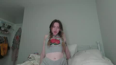 Snapshot of sp8cebunni99 chatting on October 2025 01:14:02 AM Margo online show from October 2025 01:14:02 AM