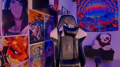 Snapshot of space__kittyy chatting on December 2024 11:47:01 PM Val online show from December 2024 11:47:01 PM