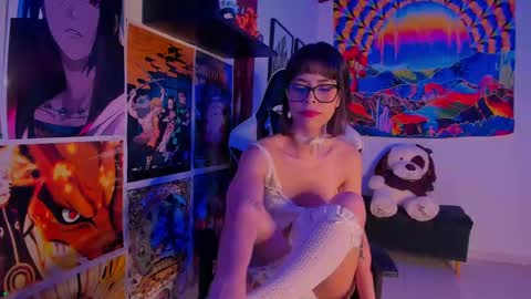 Snapshot of space__kittyy chatting on December 2024 01:50:02 AM Val online show from December 2024 01:50:02 AM