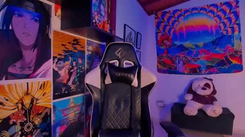 Snapshot of space__kittyy chatting on December 2024 01:38:02 AM Val online show from December 2024 01:38:02 AM