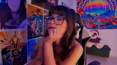 Snapshot of space__kittyy chatting on December 2024 08:45:02 AM Val online show from December 2024 08:45:02 AM