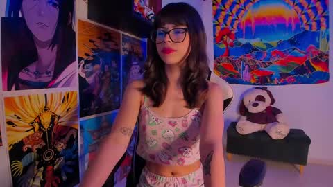 Snapshot of space__kittyy chatting on December 2024 02:53:01 AM Val online show from December 2024 02:53:01 AM