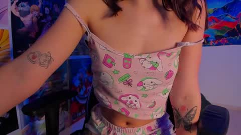 Snapshot of space__kittyy chatting on December 2024 06:09:02 AM Val online show from December 2024 06:09:02 AM