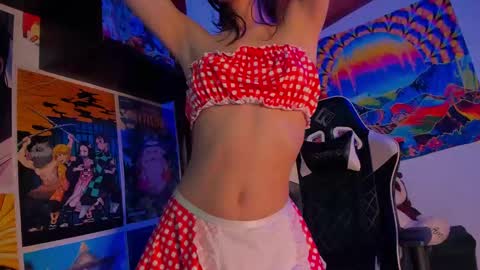 Snapshot of space__kittyy chatting on January 2025 07:08:02 AM Val online show from January 2025 07:08:02 AM