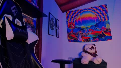 Snapshot of space__kittyy chatting on February 2025 06:56:02 AM Val online show from February 2025 06:56:02 AM