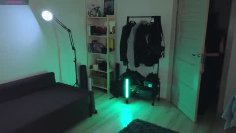 Snapshot of space_x_roxy chatting on January 2025 06:27:01 PM Roxy online show from January 2025 06:27:01 PM