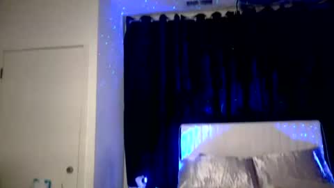Snapshot of spacekittyyy chatting on July 2026 06:08:01 AM spacekittyyy online show from July 2026 06:08:01 AM