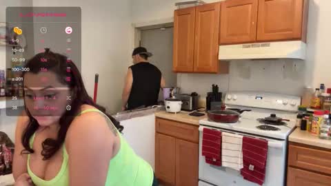 spanishcouple4255 online show from November 2025 05:47:02 PM