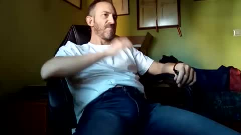 Manu  online show from November 2025 03:24:02 PM