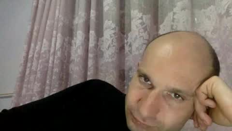 Snapshot of sparei7 chatting on February 2025 06:02:01 PM Snaiky online show from February 2025 06:02:01 PM