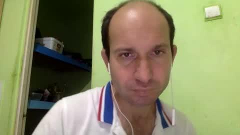 Snapshot of sparei7 chatting on October 2025 08:14:02 PM Snaiky online show from October 2025 08:14:02 PM