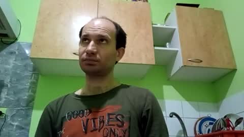 Snaiky online show from February 2026 11:01:02 PM