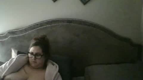 Scottietee online show from November 2025 12:02:02 PM