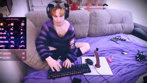 Snapshot of sparkyferret chatting on November 2025 07:46:02 PM sparkyferret online show from November 2025 07:46:02 PM