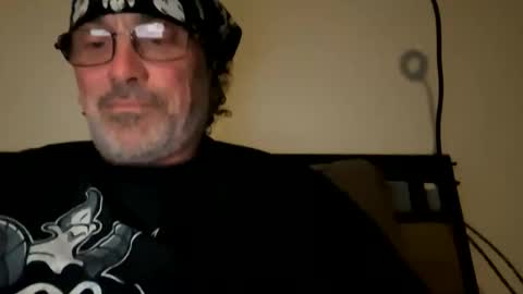 specter1972 online show from March 2026 11:46:01 PM