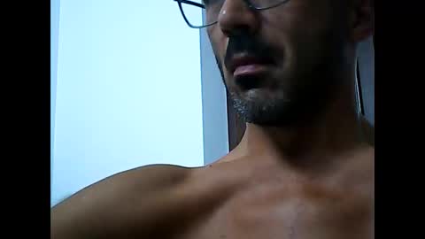 Snapshot of speed0800 chatting on September 2025 10:35:01 PM Speed online show from September 2025 10:35:01 PM