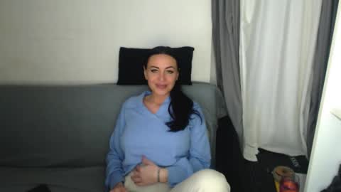 Snapshot of spicemint chatting on March 2026 04:15:01 PM Carla online show from March 2026 04:15:01 PM