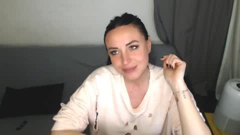 Snapshot of spicemint chatting on April 2026 07:58:02 PM Carla online show from April 2026 07:58:02 PM