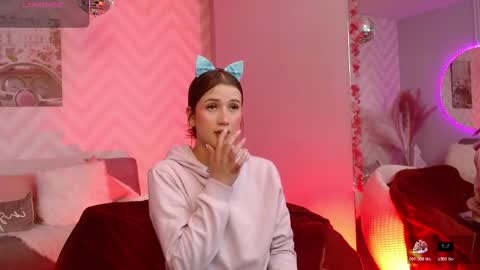 Snapshot of spicy_kass chatting on February 2026 03:45:02 AM KASS online show from February 2026 03:45:02 AM