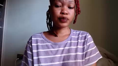 Snapshot of spicy_kerrine chatting on November 2025 11:53:01 AM Spicy kerrine online show from November 2025 11:53:01 AM