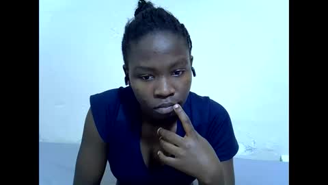 Snapshot of spicy_kittie chatting on June 2026 07:47:02 AM Kittle online show from June 2026 07:47:02 AM