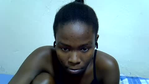 Snapshot of spicy_kittie chatting on July 2026 04:08:02 AM Kittle online show from July 2026 04:08:02 AM