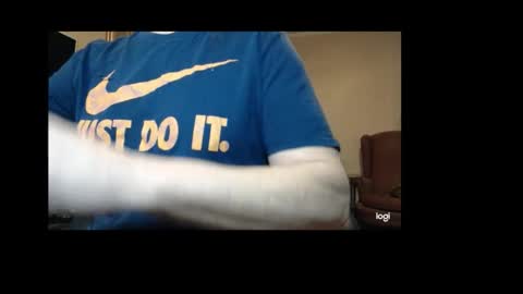 Snapshot of spider19752020 chatting on January 2025 02:35:01 PM bri and mags fun room online show from January 2025 02:35:01 PM