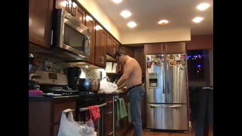 spike69old online show from December 2024 05:15:01 PM