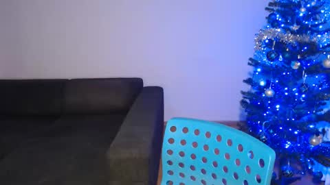 Snapshot of spoiled__doll chatting on December 2024 01:47:02 AM Doll online show from December 2024 01:47:02 AM