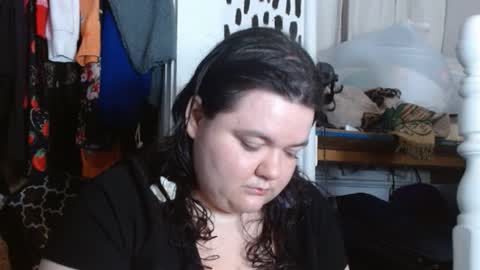 Snapshot of spookycamila chatting on December 2024 06:09:02 AM SpookyCamila online show from December 2024 06:09:02 AM