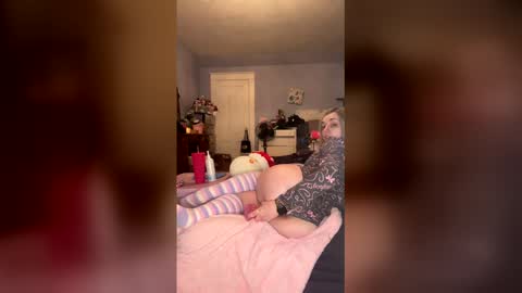 sporegeous online show from February 2026 08:12:02 PM