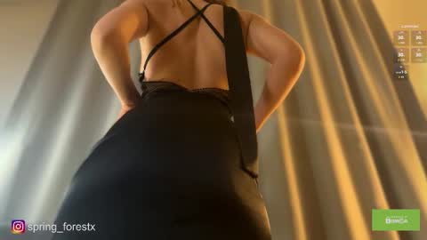 Lilly  online Monday - Friday ask time in pm online show from December 2025 04:02:01 PM