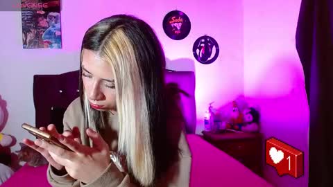  HELLO WELCOME MY NAME IS CHARLOTTE OY A NEW GIRL   online show from February 2025 04:47:01 AM