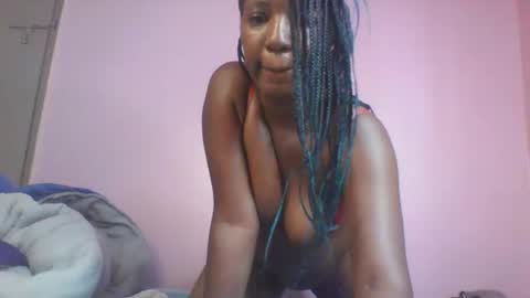 Snapshot of squirt_goddess_ chatting on March 2026 08:49:01 AM Emmah online show from March 2026 08:49:01 AM