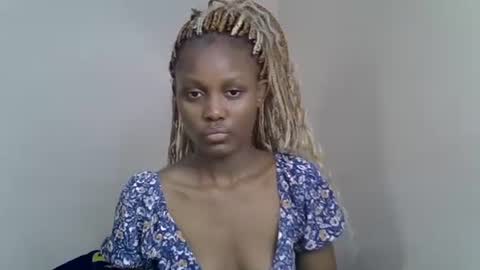 Tashy online show from October 2025 07:03:01 PM