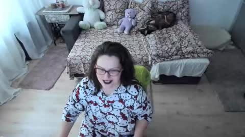 Snapshot of squirt_kimmm chatting on October 2025 07:42:02 AM Kim online show from October 2025 07:42:02 AM