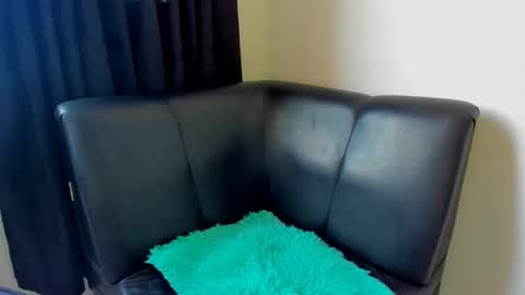 Snapshot of squirttati33 chatting on January 2025 01:29:01 PM Tati online show from January 2025 01:29:01 PM