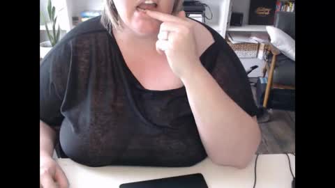 Messi Jessi online show from February 2025 05:15:01 PM