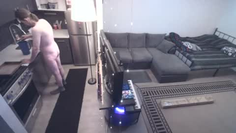 Snapshot of sqwindak chatting on December 2024 05:47:02 AM sqwindak online show from December 2024 05:47:02 AM