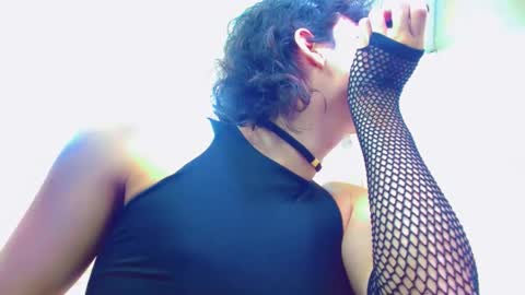 ethan online show from November 2025 01:59:02 PM