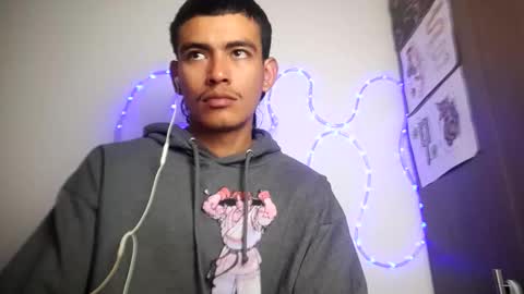 Snapshot of srcejotas chatting on December 2025 01:31:01 PM sorry mom online show from December 2025 01:31:01 PM