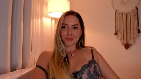 Sophie 3 online show from April 2026 02:31:01 AM