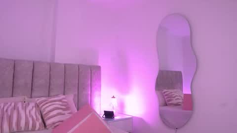 samantha online show from November 2025 07:25:02 PM