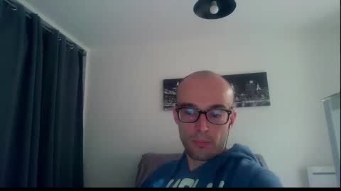 ssenzo online show from February 2025 04:46:02 PM