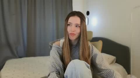 Snapshot of ssurf_time chatting on June 2026 04:47:01 AM Chloe online show from June 2026 04:47:01 AM
