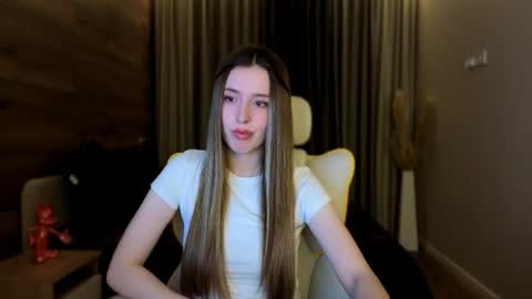Snapshot of ssurf_time chatting on July 2026 07:08:02 PM Chloe online show from July 2026 07:08:02 PM