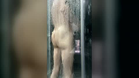 Snapshot of st0ney00123 chatting on December 2025 04:14:02 PM Hard all day online show from December 2025 04:14:02 PM