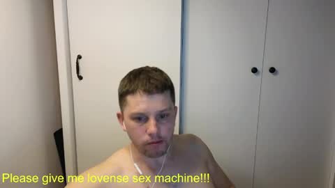 st1vemaster01 online show from April 2026 03:42:02 PM